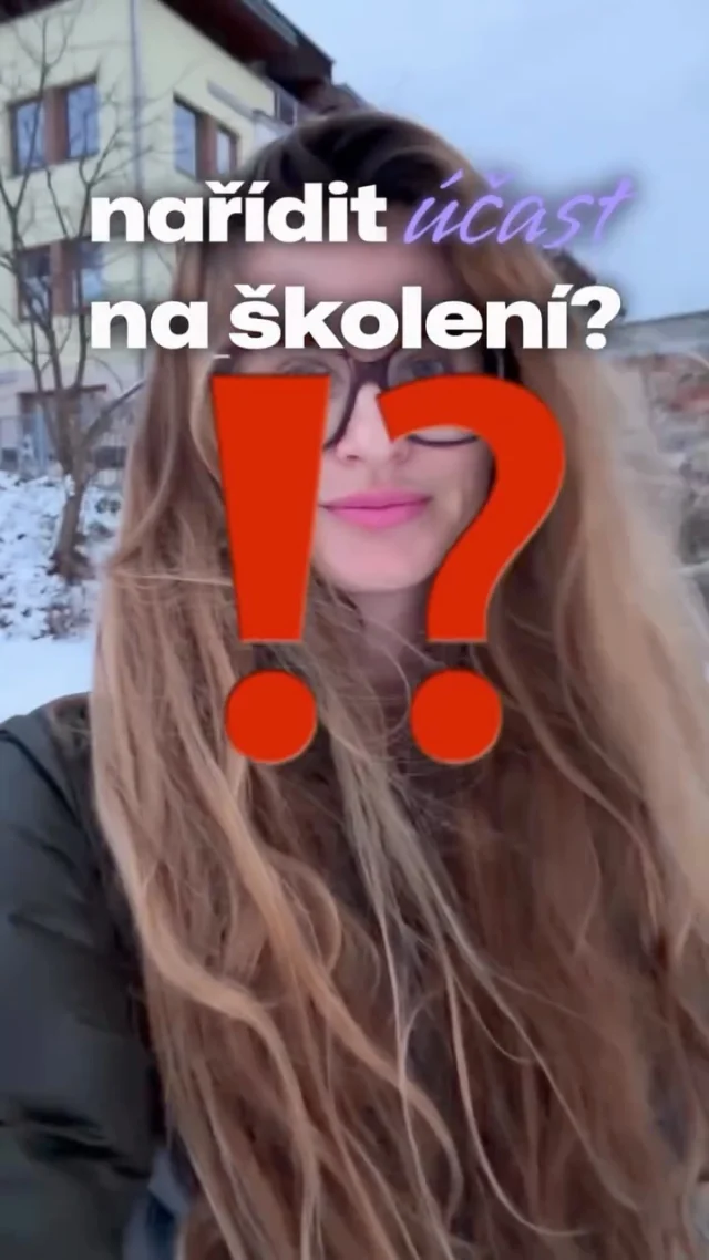 📚 Může vám zaměstnavatel nařídit školení? Ano. Ale…

Ano, zaměstnavatel ti může nařídit účast na školení.
Ale pozor – pokud školení souvisí s tvojí prací nebo kvalifikací, pak:

✔️ je to výkon práce
✔️ máš nárok na mzdu / plat
✔️ zaměstnavatel platí všechny náklady – kurz, cestu, ubytování, stravu

Takže žádné:
„Je to po pracovní době, tak zadarmo.“
Ne. To opravdu ne.

⸻

🤔 A kdy se musíš domluvit?

Pokud školení nesouvisí s tvojí prací – je spíš rozvoj navíc, zájem zaměstnance nebo úplně jiný obor – pak:

➡️ účast musí být dobrovolná
➡️ pouze na základě vzájemné dohody

⸻

📌 Shrnutí:

👉 Pracovní školení = práce = zaplaceno.
👉 Nepracovní školení = jen po dohodě.

Jednoduché, ale v praxi se na to často „zapomíná“.