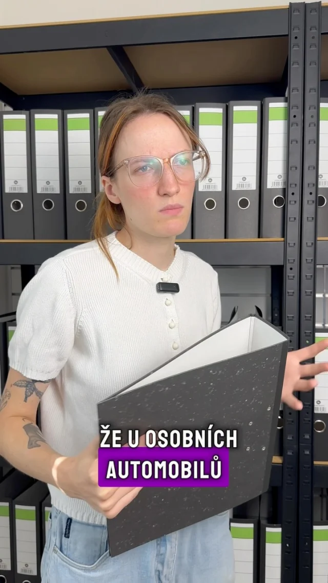 „Tak kdo ještě letos kupuje auto do firmy a kdo čeká na zrušení limitu 2 miliony? 😄🚗“